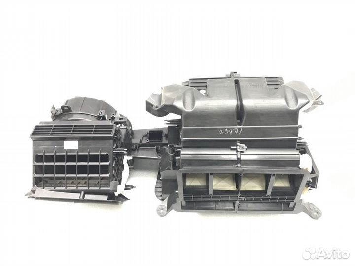 Корпус печки Mitsubishi Pajero Sport KS1W 3.0 2018