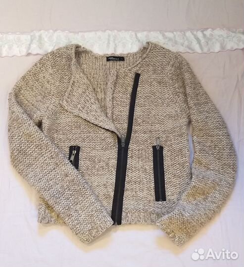 Теплая стильная кофта на молнии