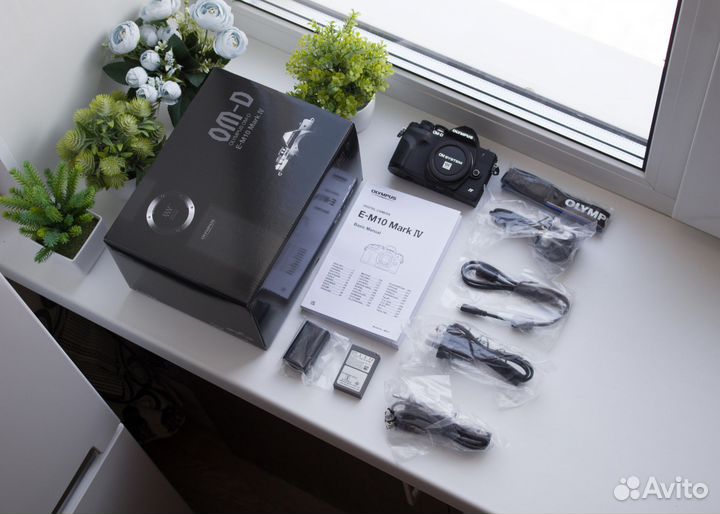 Olympus OM-D E-M10 Mark IV Body