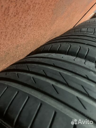 Nokian Tyres Hakka Black 255/40 R18