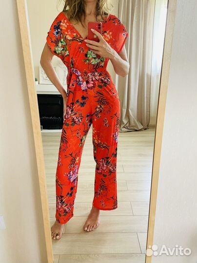 Комбинезоны (новые) р.42/S