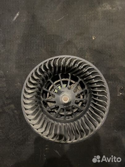 Моторчик печки,отопителя Ford Focus 2