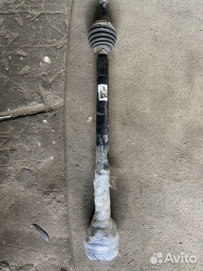 Привод правый 1.4 caxa Volkswagen Golf Plus