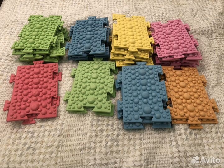 Детский массажный коврик ортопедический