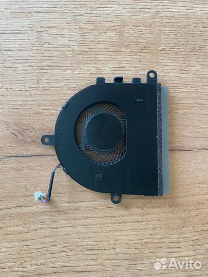 Кулер dc28000k7f0