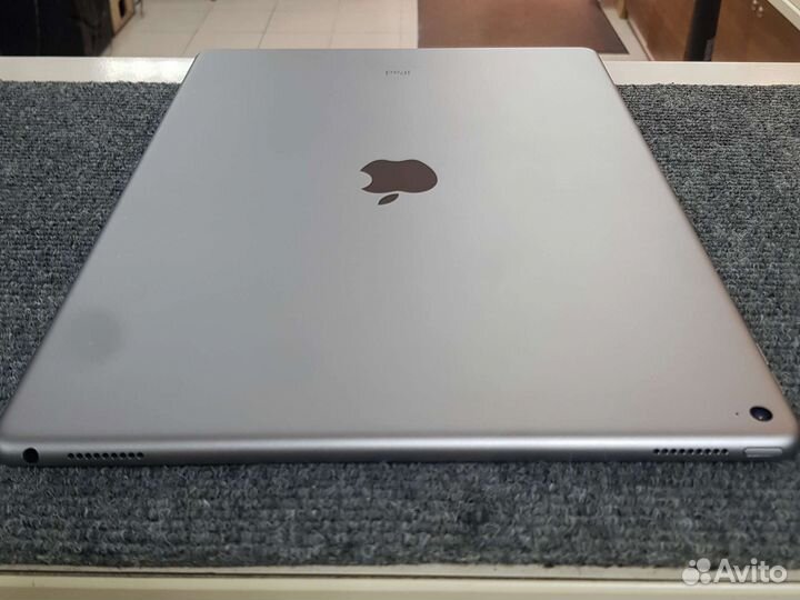 iPad Pro 12'9 1-st gen 32Gb, wifi