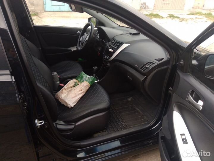 Hyundai Solaris 1.6 AT, 2013, 182 000 км