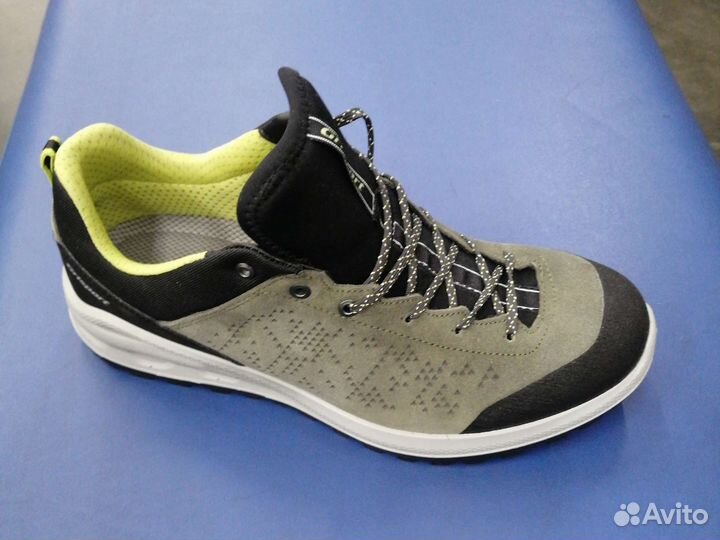 Трекинговые ботинки 41