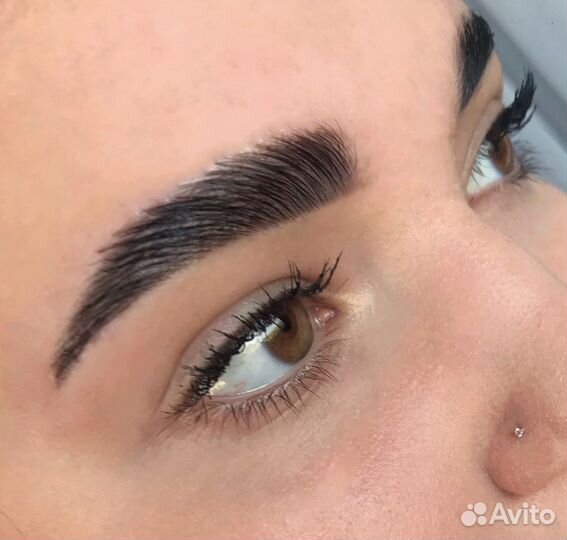 Мастер бровист