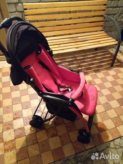 Прогулочная коляска