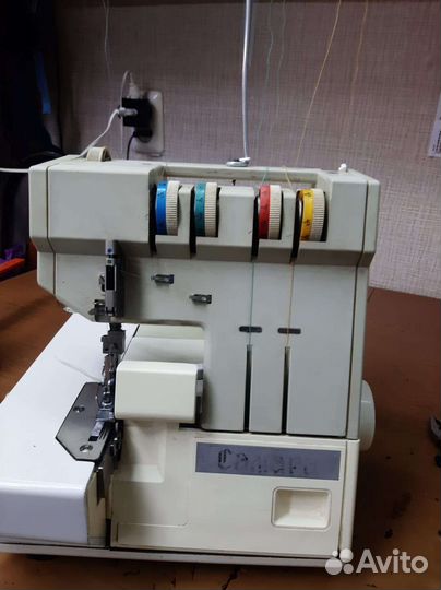 Оверлок для швейной машины
