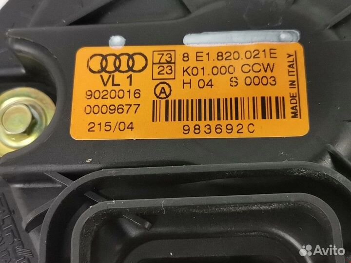 Моторчик печки Audi A4 B6 2004 8E1820021E