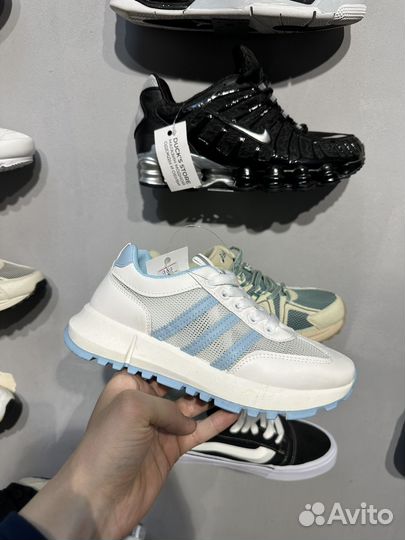 Кроссовки Adidas лето