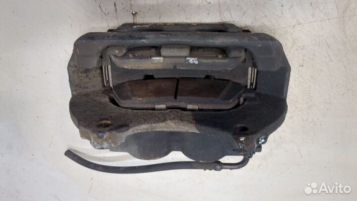 Суппорт правый передний Cadillac SRX