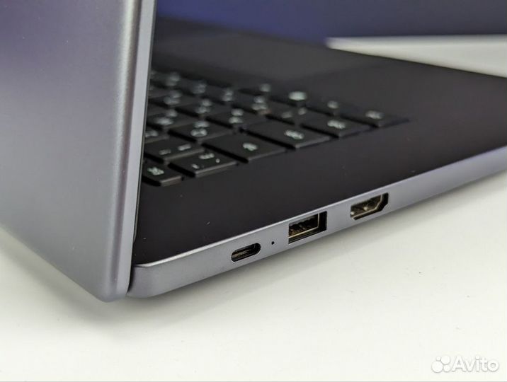Huawei MateBook D 15 i3 1115G4 8GB RAM 256GB SSD