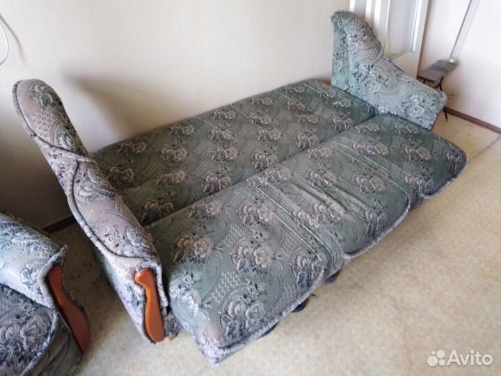 Диван и 2 кресла