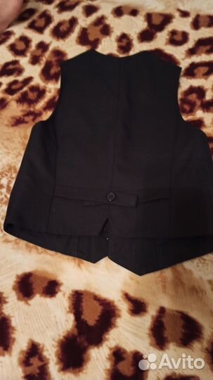 Рубашки и жилетка на мальчика 128