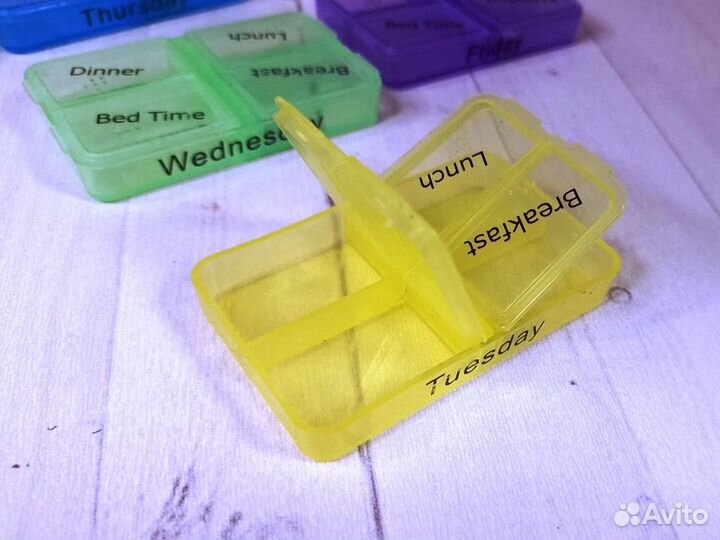 Таблетница на неделю 28 ячеек