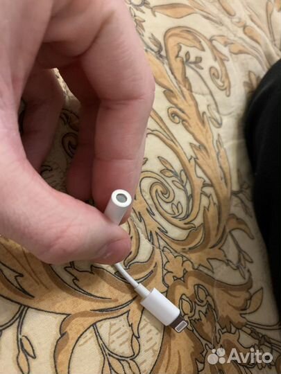 Переходник aux на iPhone оригинал