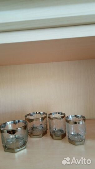 Рюмки и стаканы