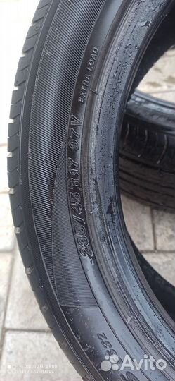 Yokohama Bluearth ES32 235/45 R17