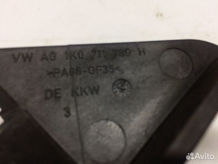 Опора троса Octavia A5 МКПП MQ200