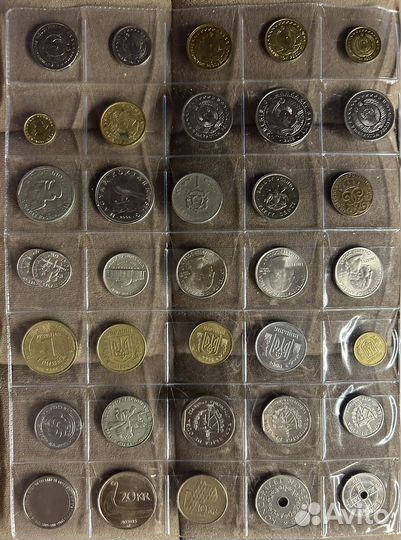 36 монет разных стран в отличном состоянии