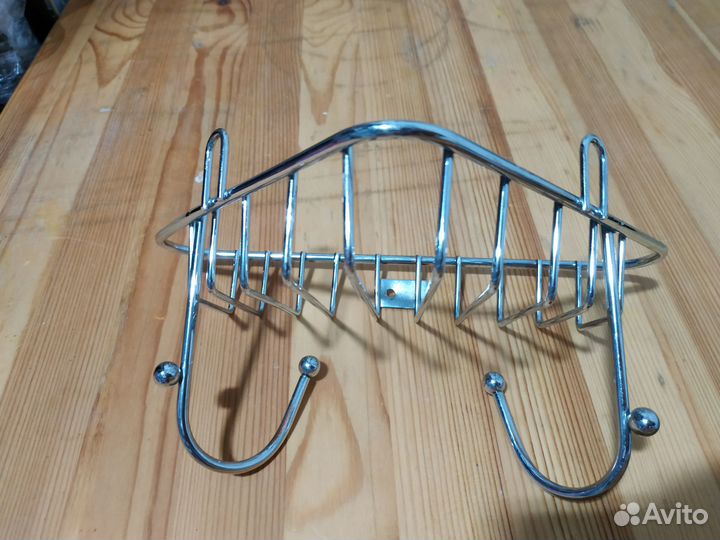 Полка угловая с крючками для кухни и ванной