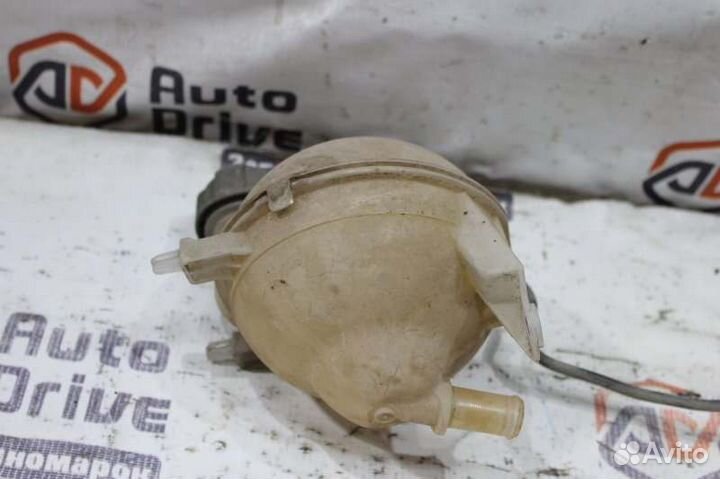 Бачок расширительный Peugeot 308 PSA5F01 2012