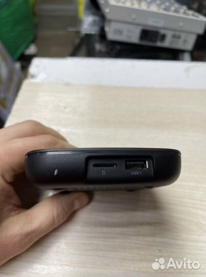 Iconbit Movie One PC-0036W Смарт приставка