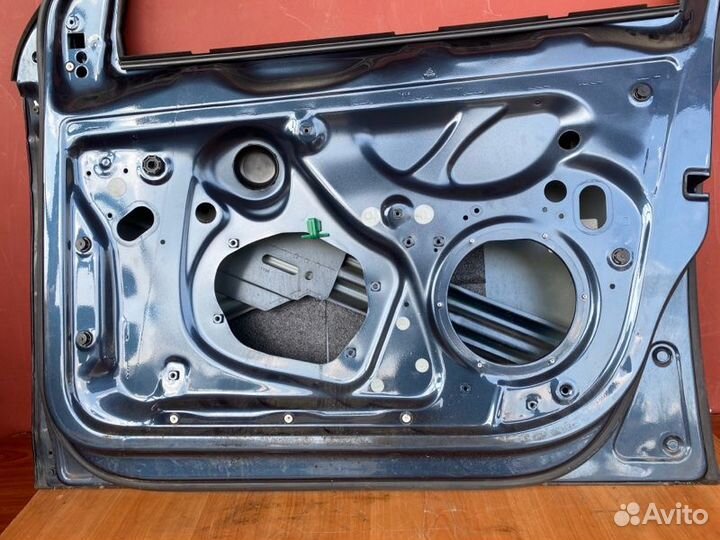 Дверь передняя правая Vw Jetta седан BXE 2006