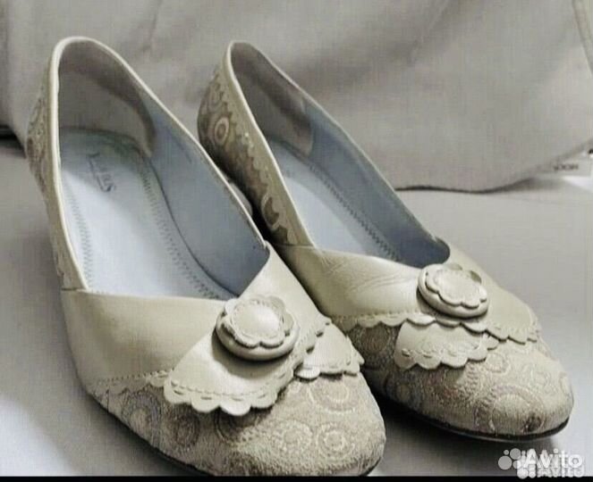 Бежевые туфли 40 megapolisline лодочки