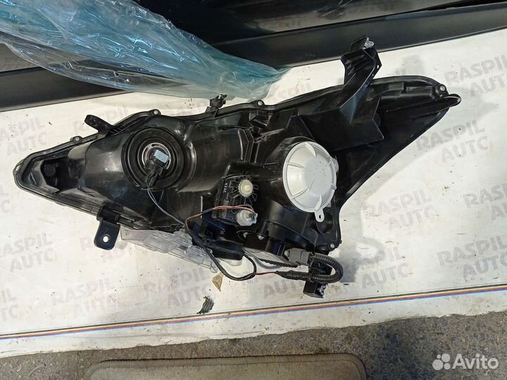 Фара правая Nissan Teana L33