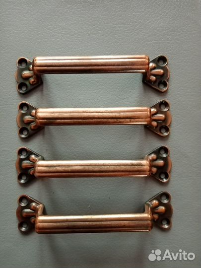 Мебельные ручки 