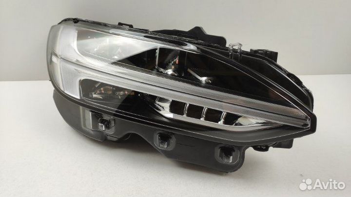 Фара правая Volvo S90 2 2016-2020
