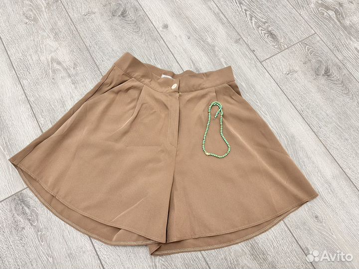 Шорты женские