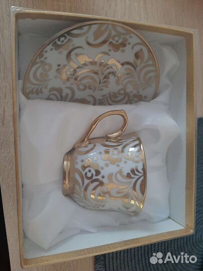 Фарфоровая чайная пара