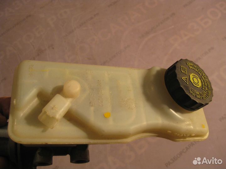 Главный тормозной цилиндр Рено Меган 2