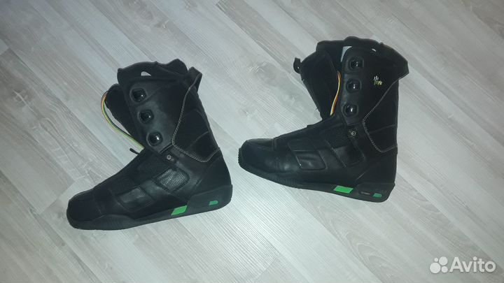Продам ботинки для сноуборда