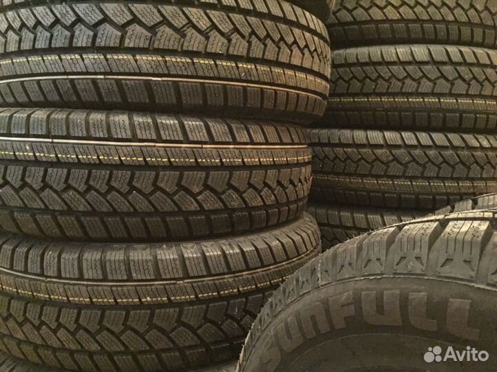 Sunfull SF982 245/40 R18 и 225/45 R18