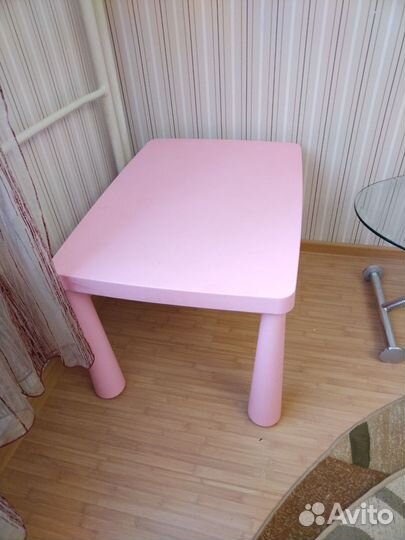 Детский столик