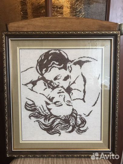 Картина, вышитая крестом