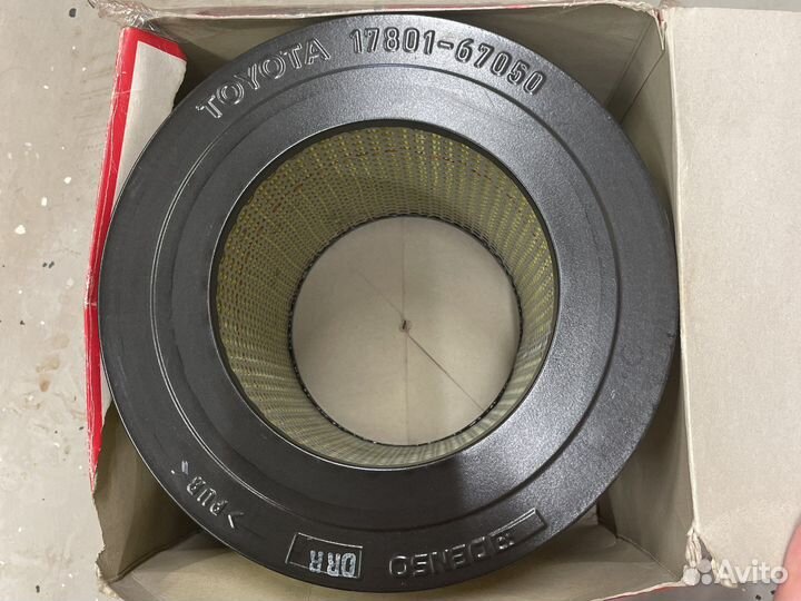 Воздушный фильтр Тойота 17801-67050 оригинал