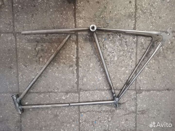 Велосипедная титановая рама