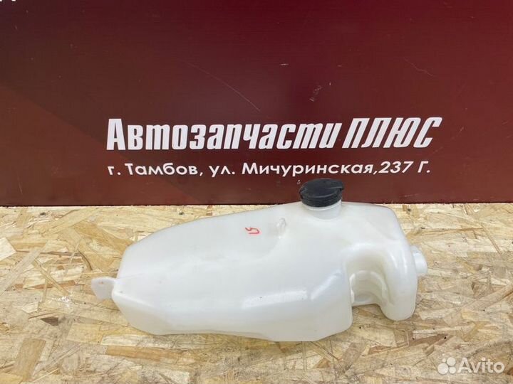 Бачок омывателя Renault Logan