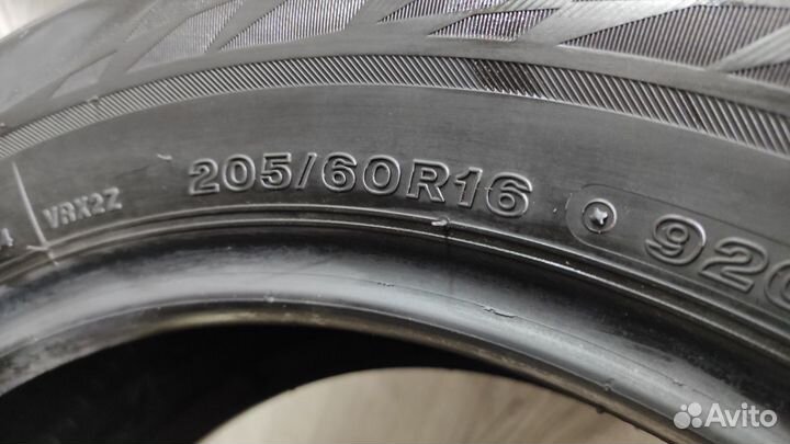 Bridgestone Blizzak VRX2 205/60 R16