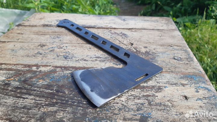 Топорик туристический