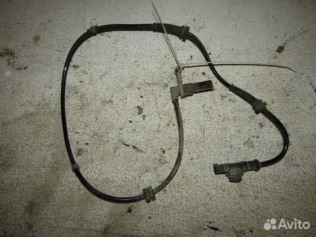 Датчик ABS задний правый Almera N16 2000-2006