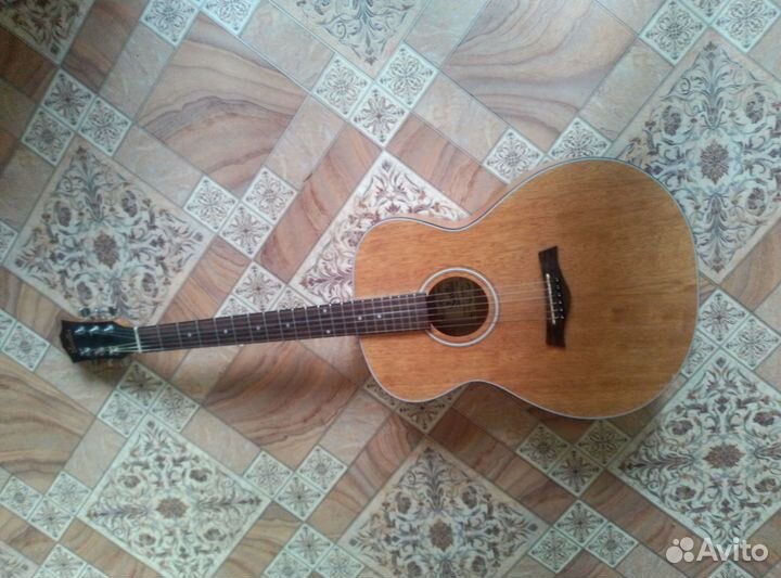 Акустическая гитара