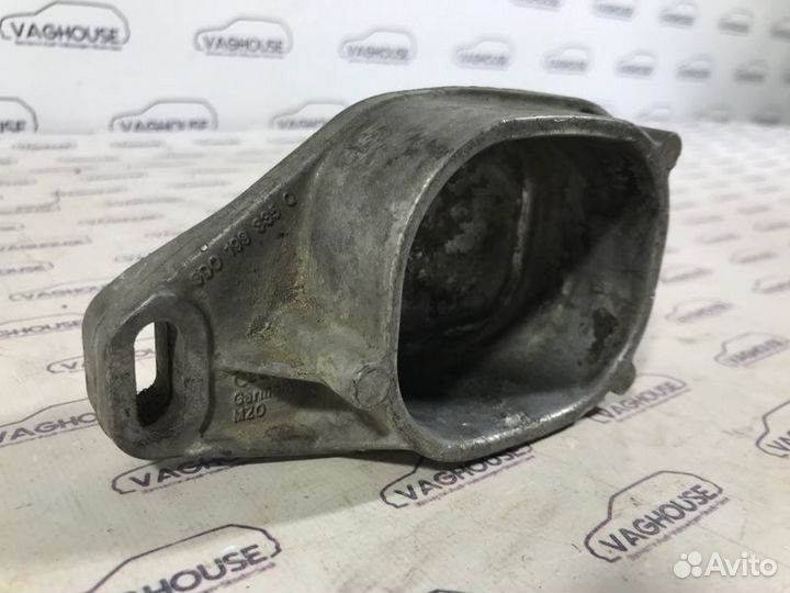 Кронштейн двигателя Volkswagen Golf MK4 1.4